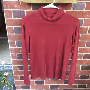 Red Cotton Uniqlo Turtleneck